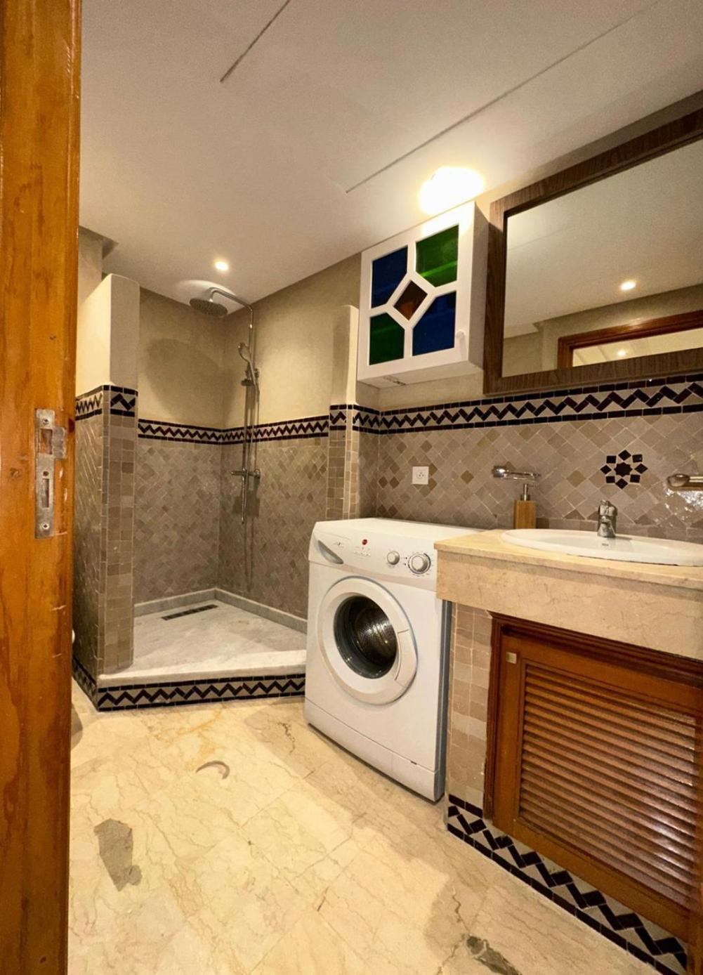 Appartement Moderne En City Center Marrakech-Gueliz Marrakesh Ngoại thất bức ảnh